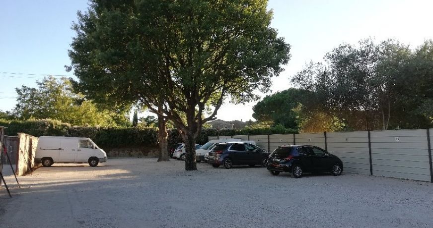 letting Parking extérieur Pezenas