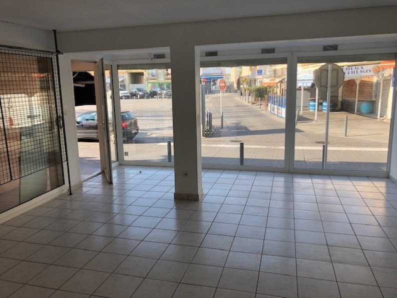 location Local commercial Le Grau D'agde - Photo 2