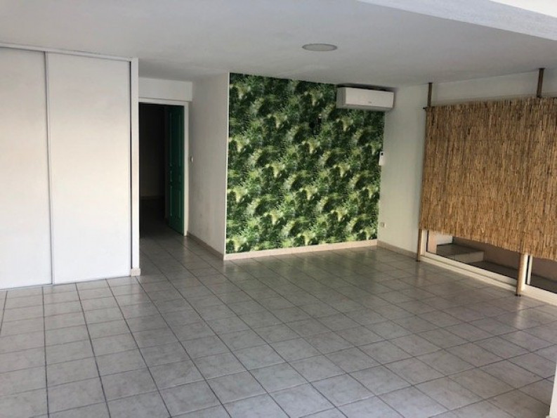 location Local commercial Le Grau D'agde - Photo 4