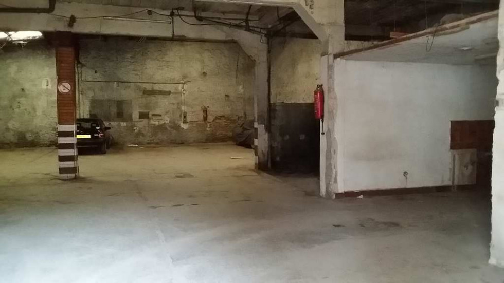 location Parking intérieur Pezenas - Photo 2