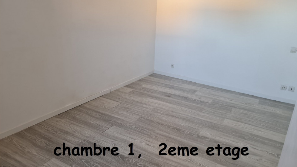 location Maison de village Pouzolles - Photo 6