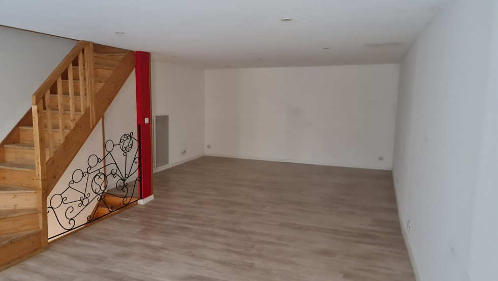 location Maison de village Pouzolles - Photo 5