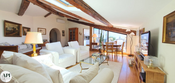 à vendre Appartement terrasse Pezenas