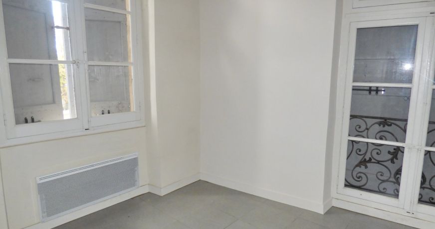 location Appartement bourgeois Pezenas