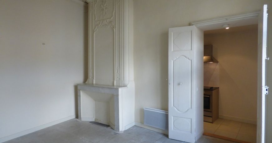 location Appartement bourgeois Pezenas