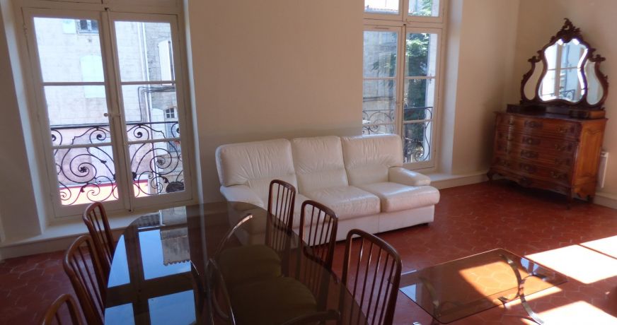vente Appartement bourgeois Pezenas