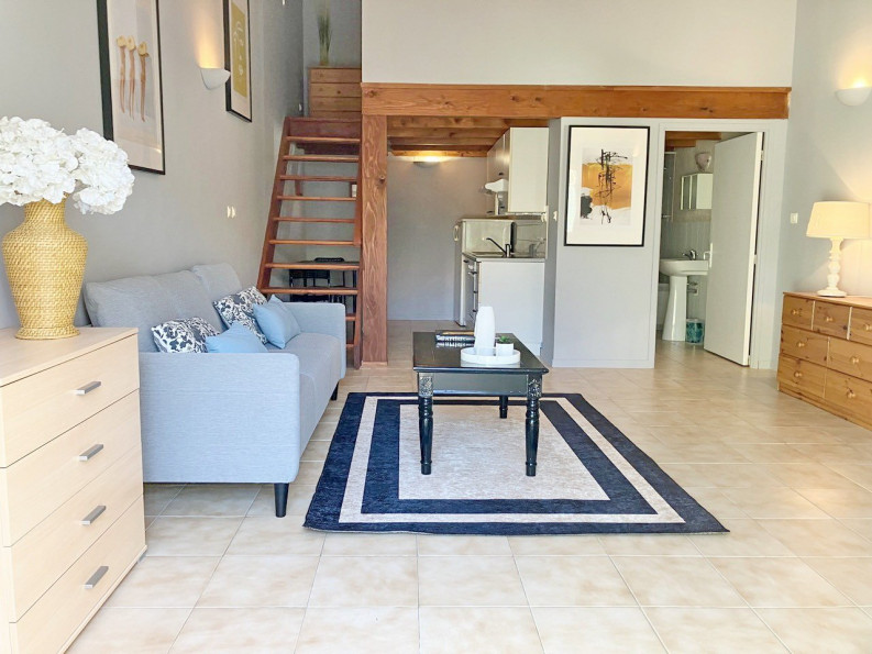 location Pavillon Roujan - Photo 9