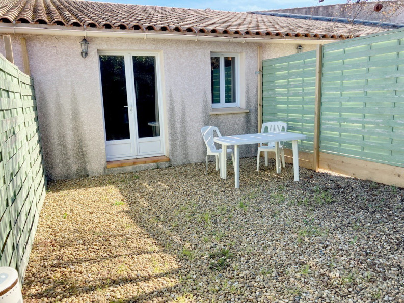 location Pavillon Roujan - Photo 1