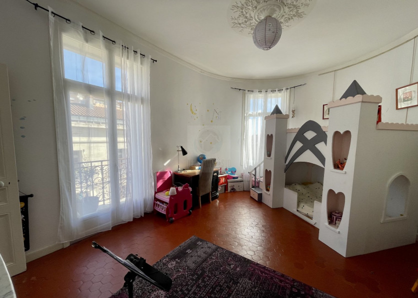sale Appartement bourgeois Beziers