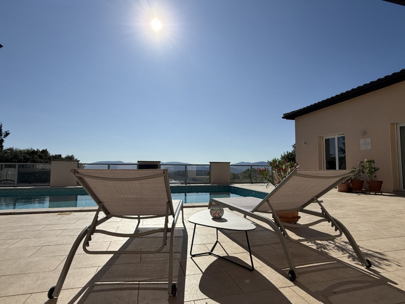 à vendre Villa Carlencas Et Levas - Photo 1