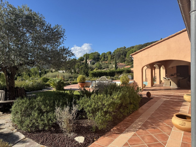 vente Villa Pierrerue - Photo 9