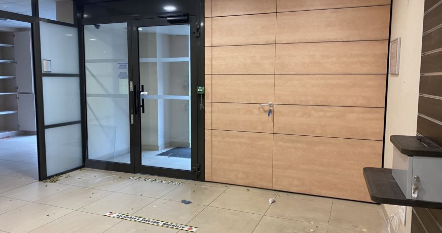 vente Local commercial Pezenas