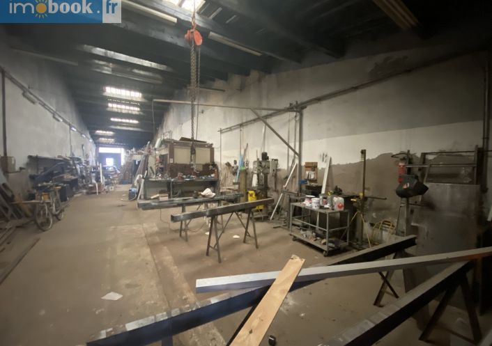 vente Hangar Sete