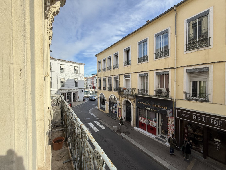 vente Appartement à rénover Sete - Photo 1