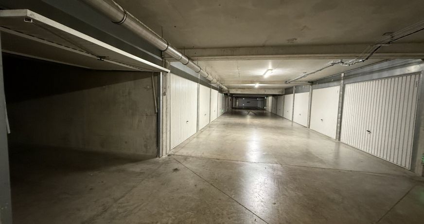 vente Garage Sete