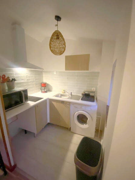 location Studio mezzanine Narbonne - Photo 1