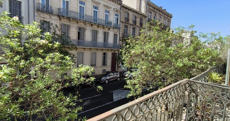 vente Appartement rénové Beziers