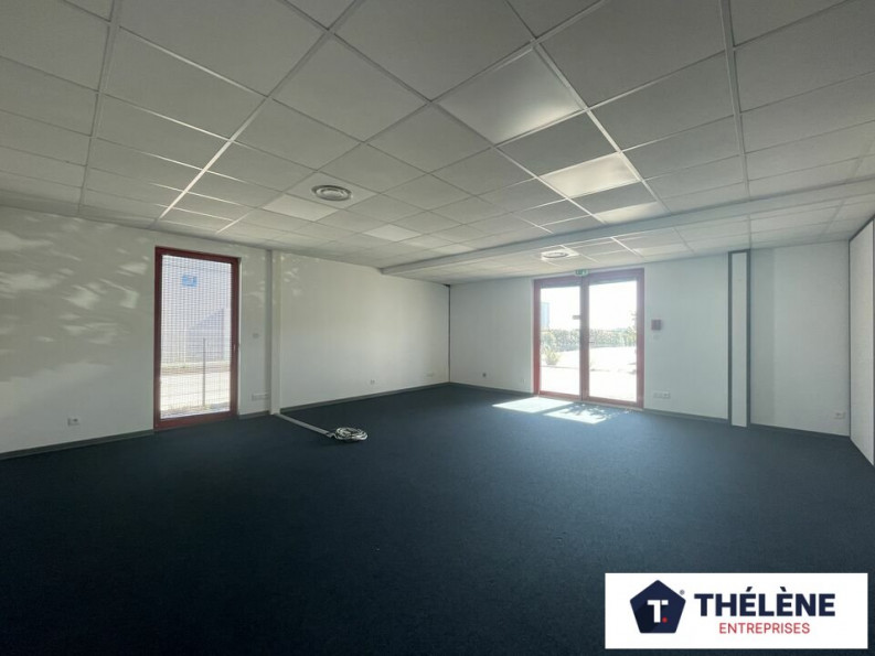 location Bureau Villeneuve Les Maguelone - Photo 2