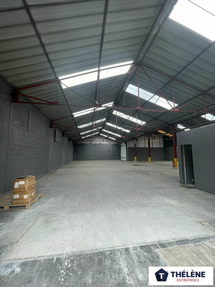 location Locaux d'activité Redessan - Photo 2