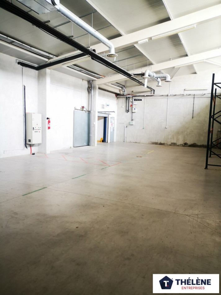 location Locaux d'activité Vailhauques - Photo 2