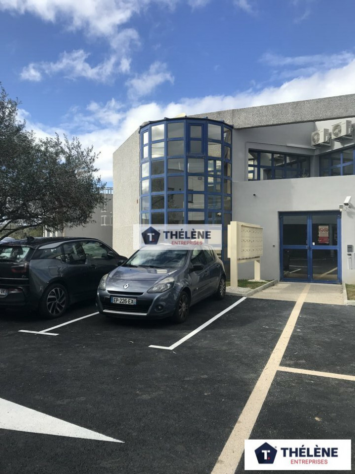 vente Bureau Saint Clement De Riviere - Photo 1