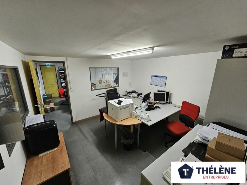 location Locaux d'activité Gallargues Le Montueux - Photo 3