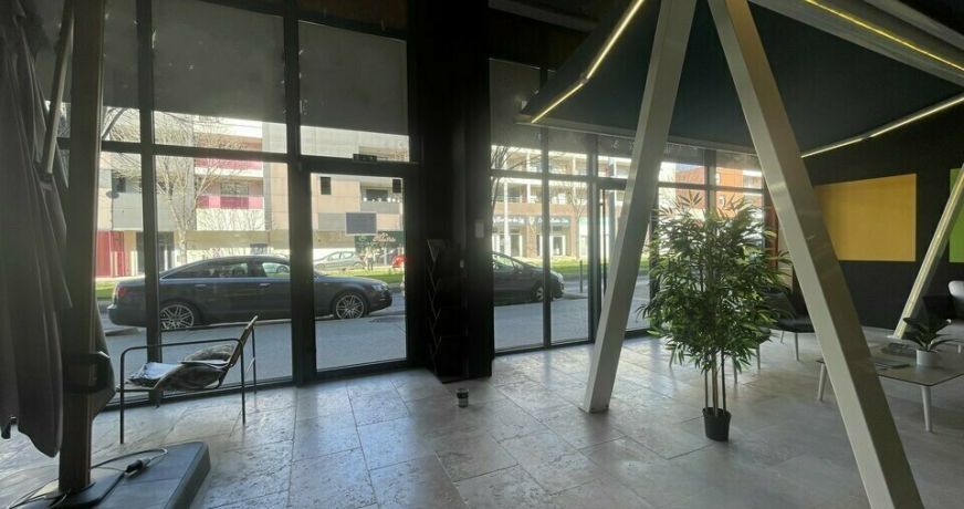 location Local commercial Castelnau Le Lez