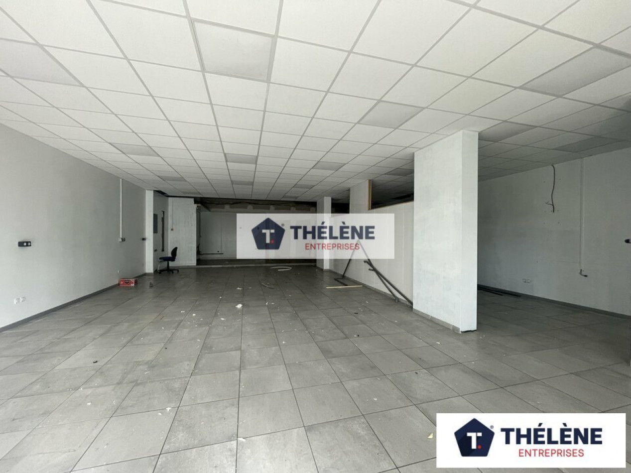 vente Local commercial Le Cres - Photo 1
