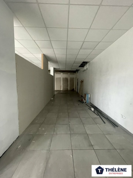 vente Local commercial Le Cres - Photo 3