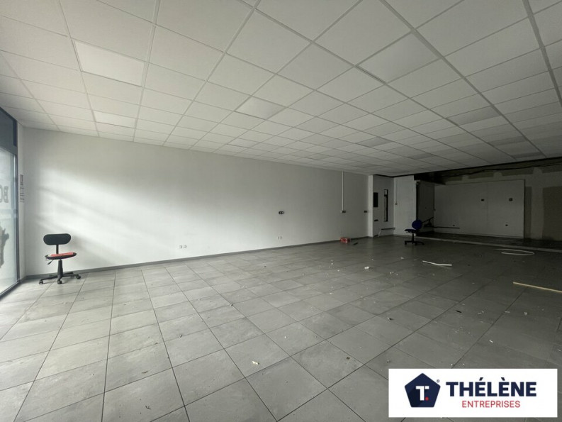 vente Local commercial Le Cres - Photo 2