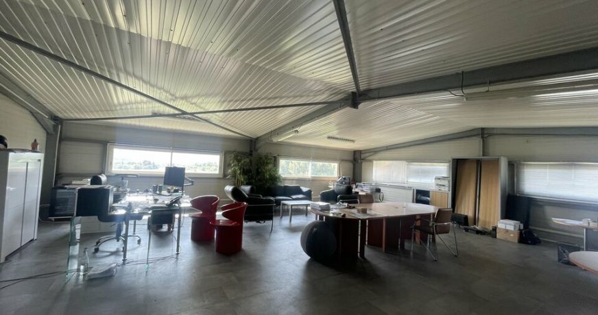 location Locaux d'activité Cournonsec