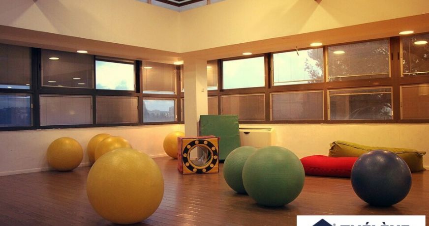 location Bureau Lattes