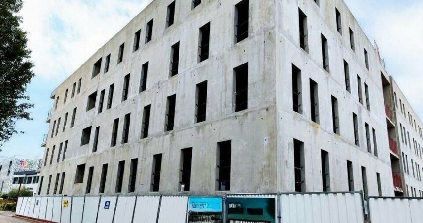 location Bureau Nimes