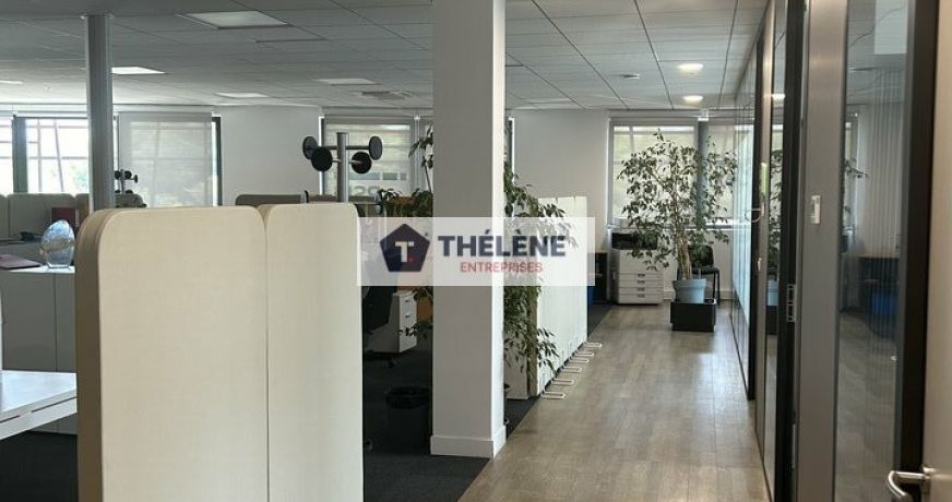 location Bureau Nimes