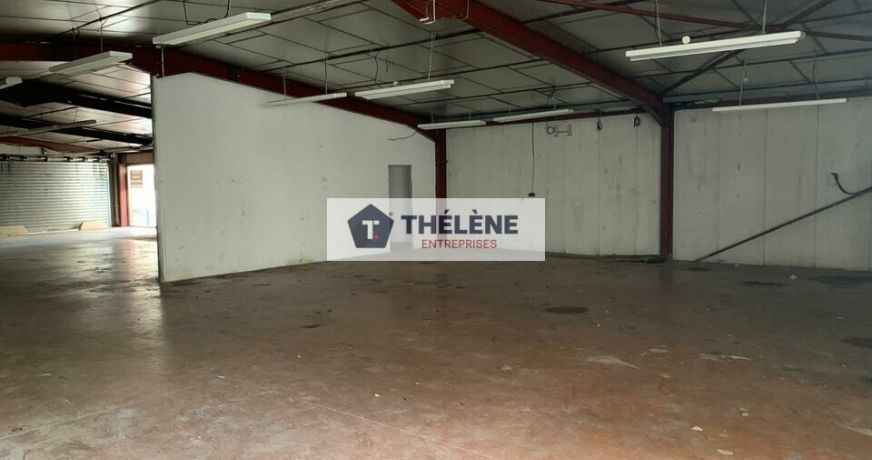 location Local commercial Lunel