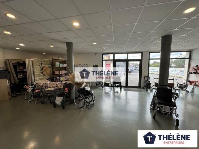 location Local commercial Villeneuve Les Maguelone