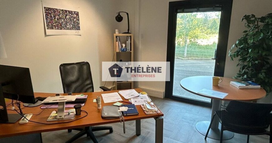 location Bureau Nimes