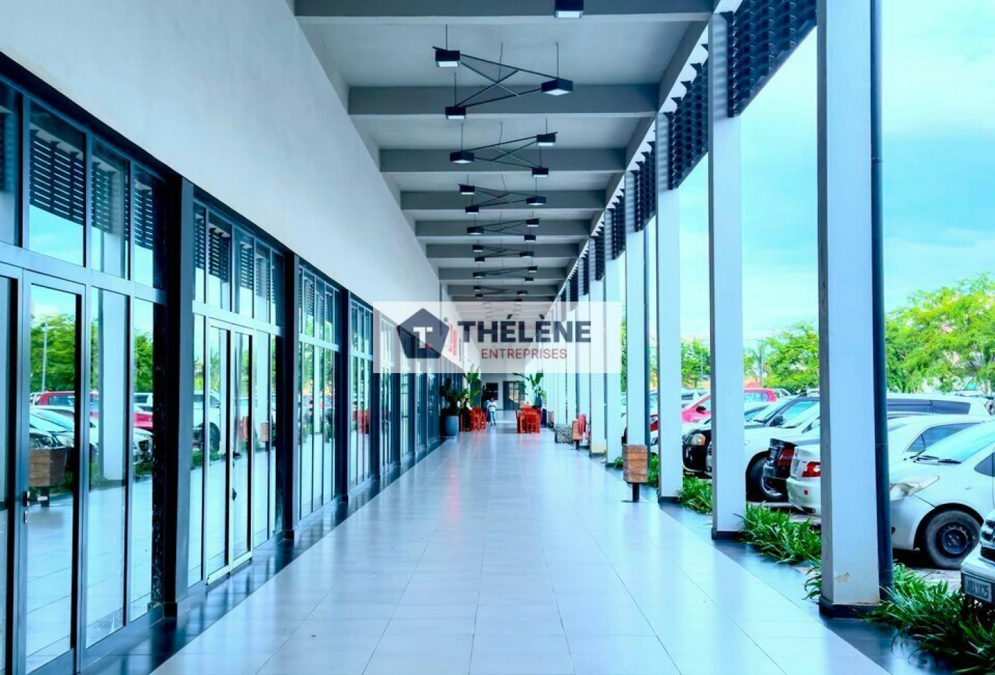 location Local commercial Fabregues - Photo 2