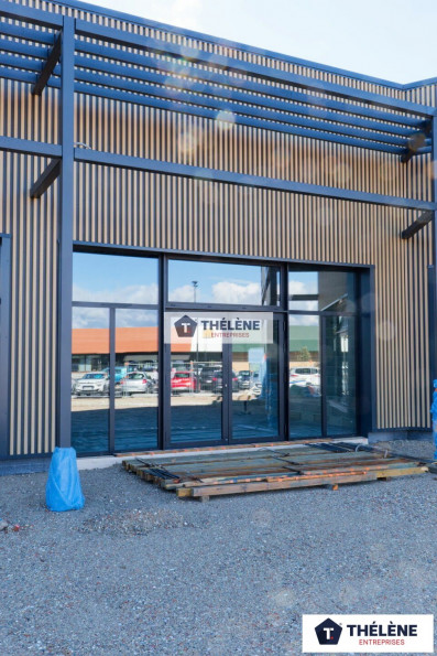 location Local commercial Langlade - Photo 2