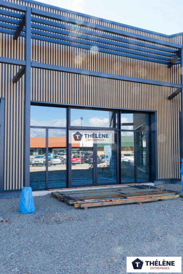 location Local commercial Langlade - Photo 1