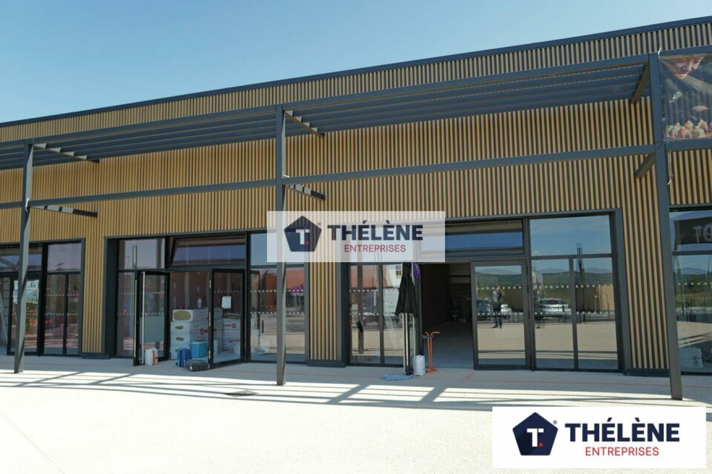 location Local commercial Langlade - Photo 2