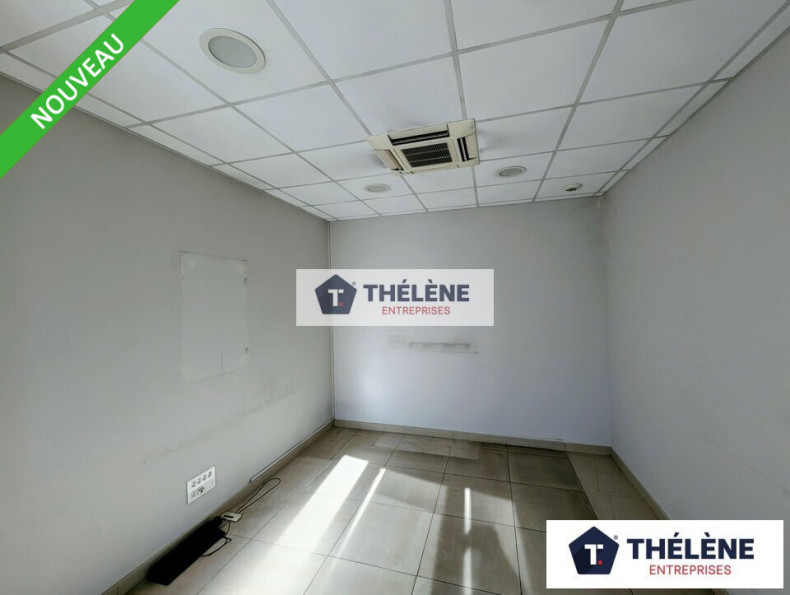 location Local commercial Lunel - Photo 4