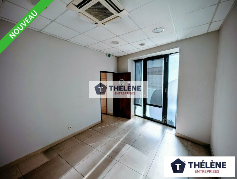 location Local commercial Lunel - Photo 5