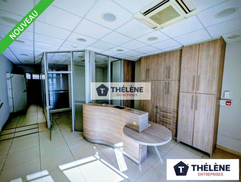 location Local commercial Lunel - Photo 3