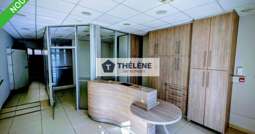 location Local commercial Lunel