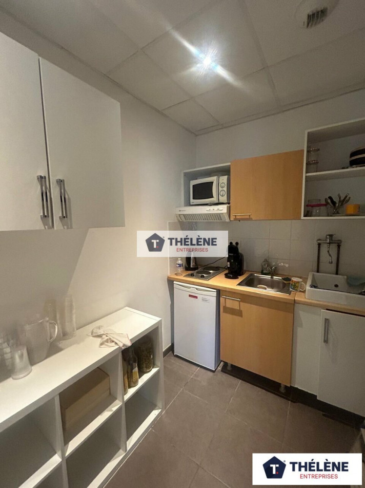 location Local commercial Mauguio - Photo 2