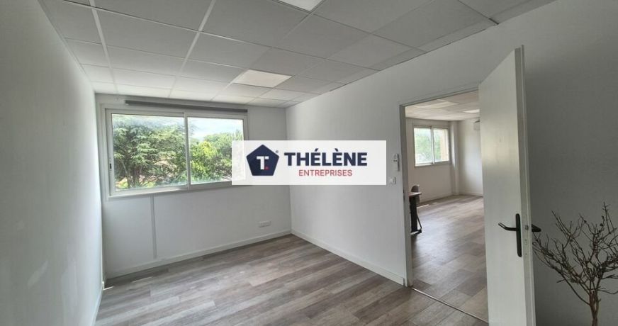 location Bureau Lattes