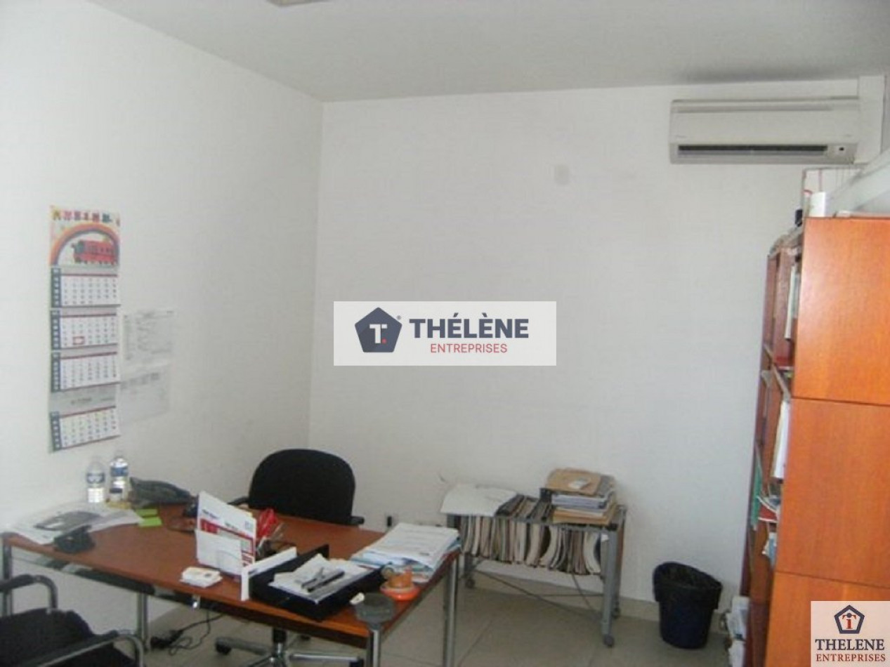 location Locaux d'activité Saint Aunes - Photo 4