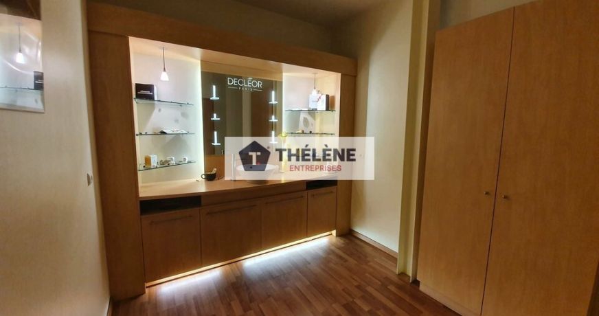 location Local commercial Le Cres