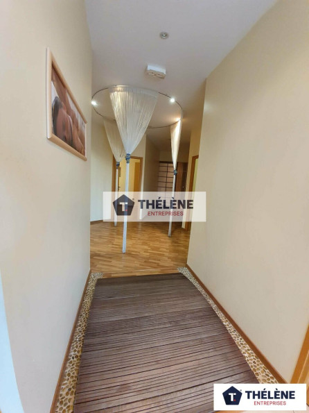 location Local commercial Le Cres - Photo 3